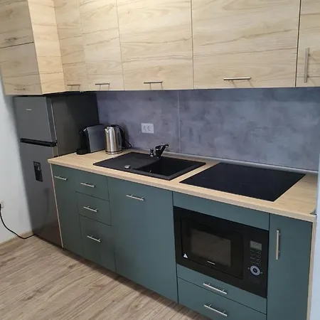 Moonlight Emc Apartment Mamaia